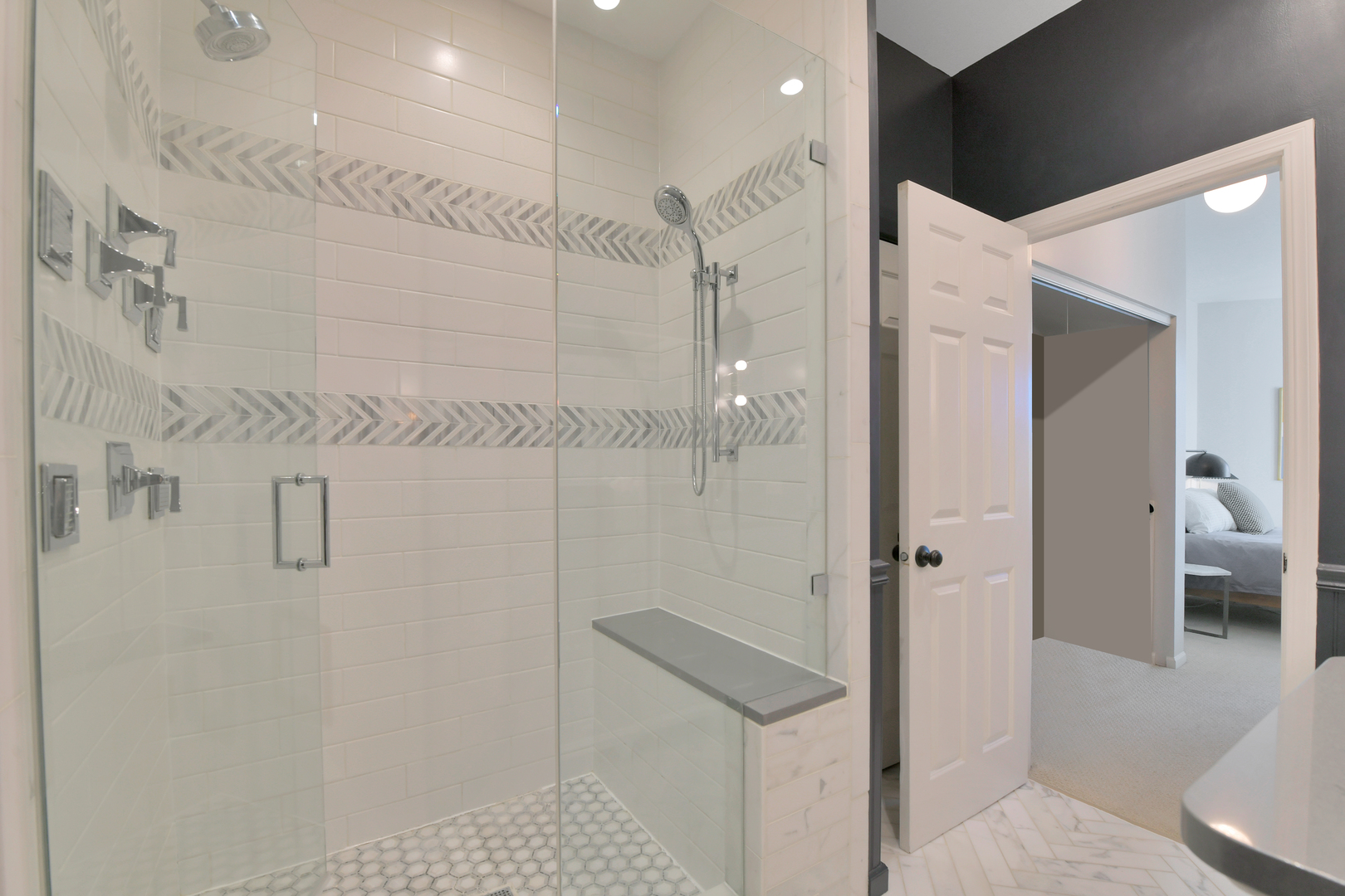 2840 N Lincoln Avenue Unit: C1