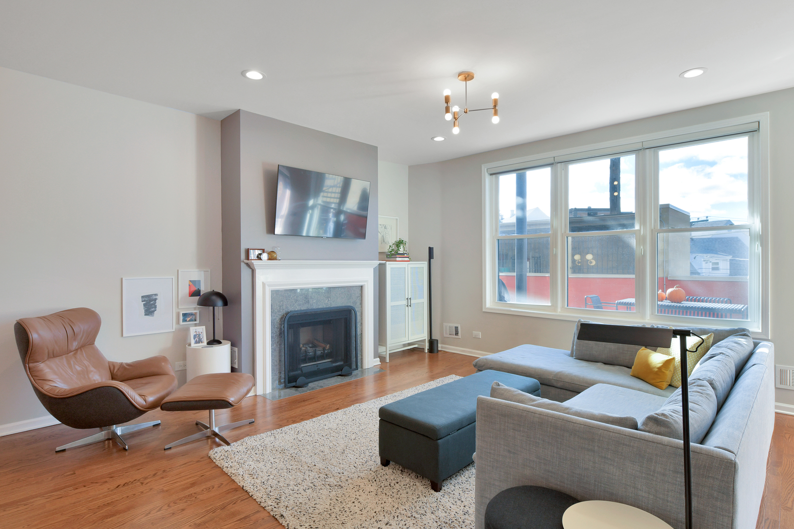 2840 N Lincoln Avenue Unit: C1