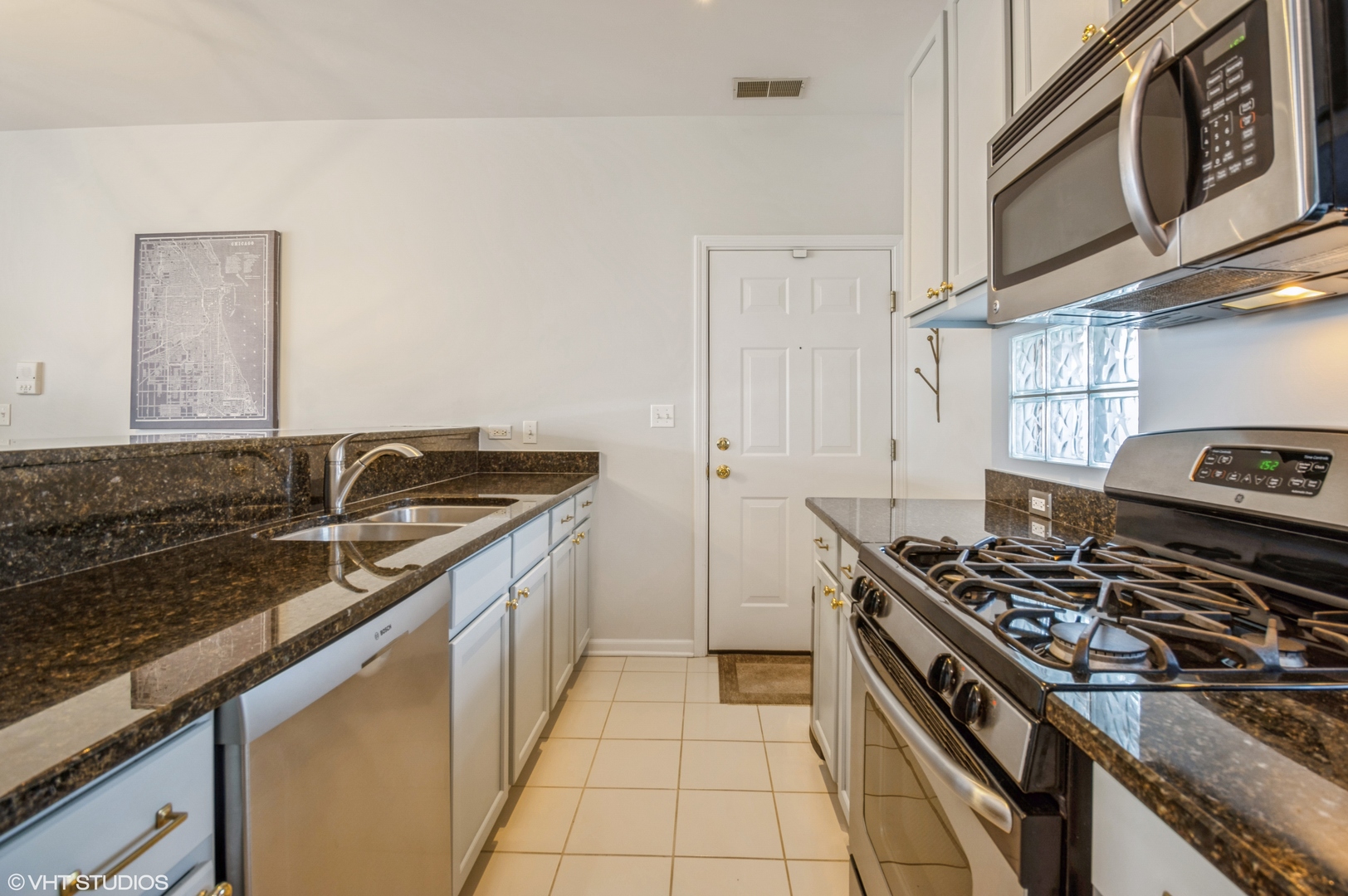 1245 N Orleans Street Unit: 904