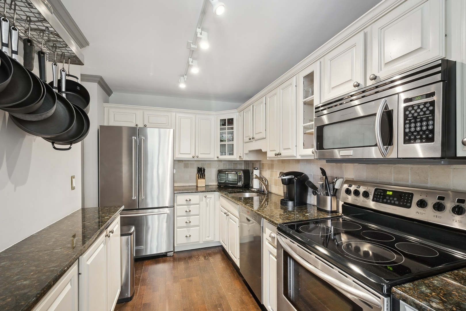 50 E Bellevue Place Unit: 901