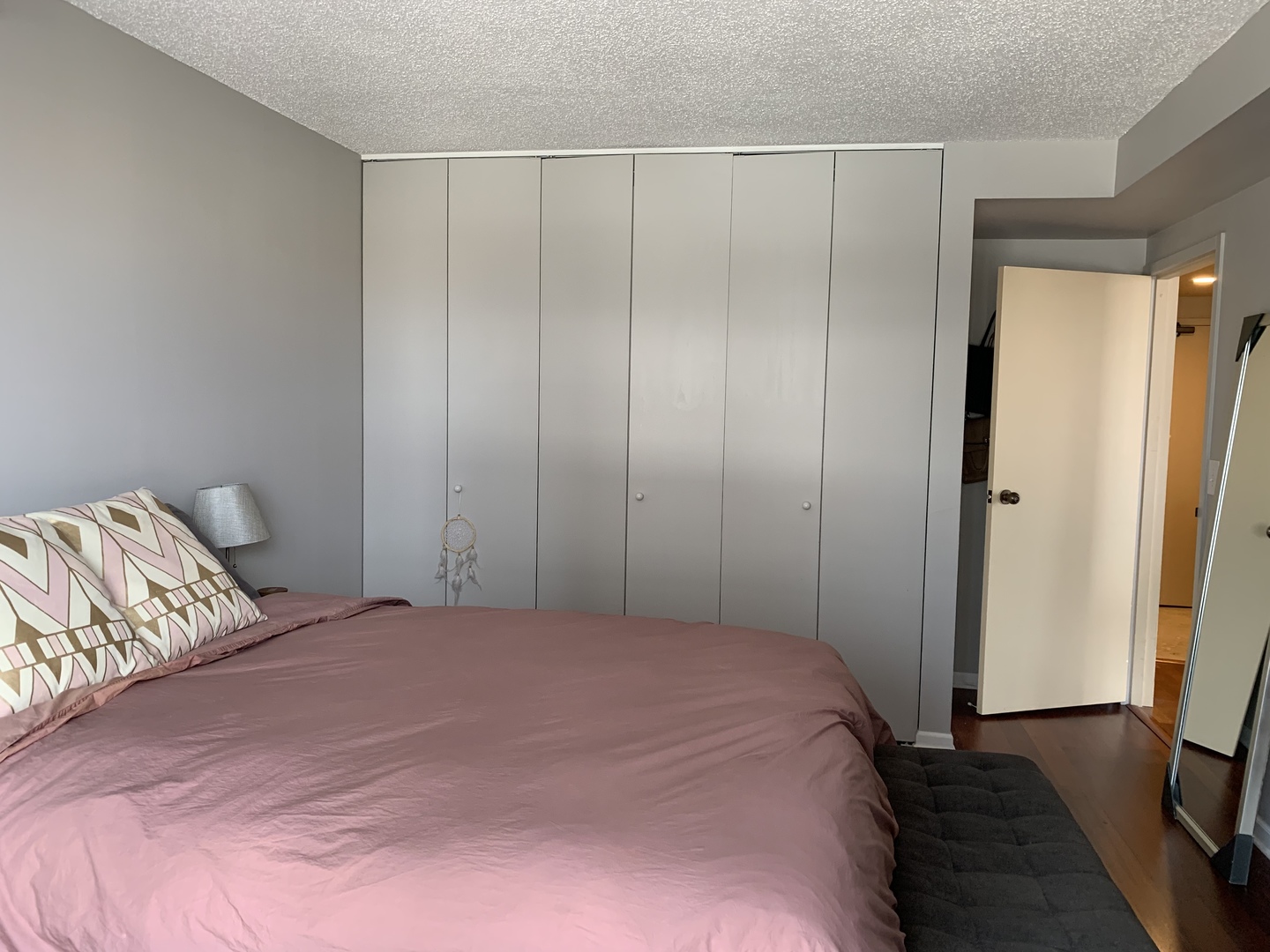 1212 N LaSalle Street Unit: 810