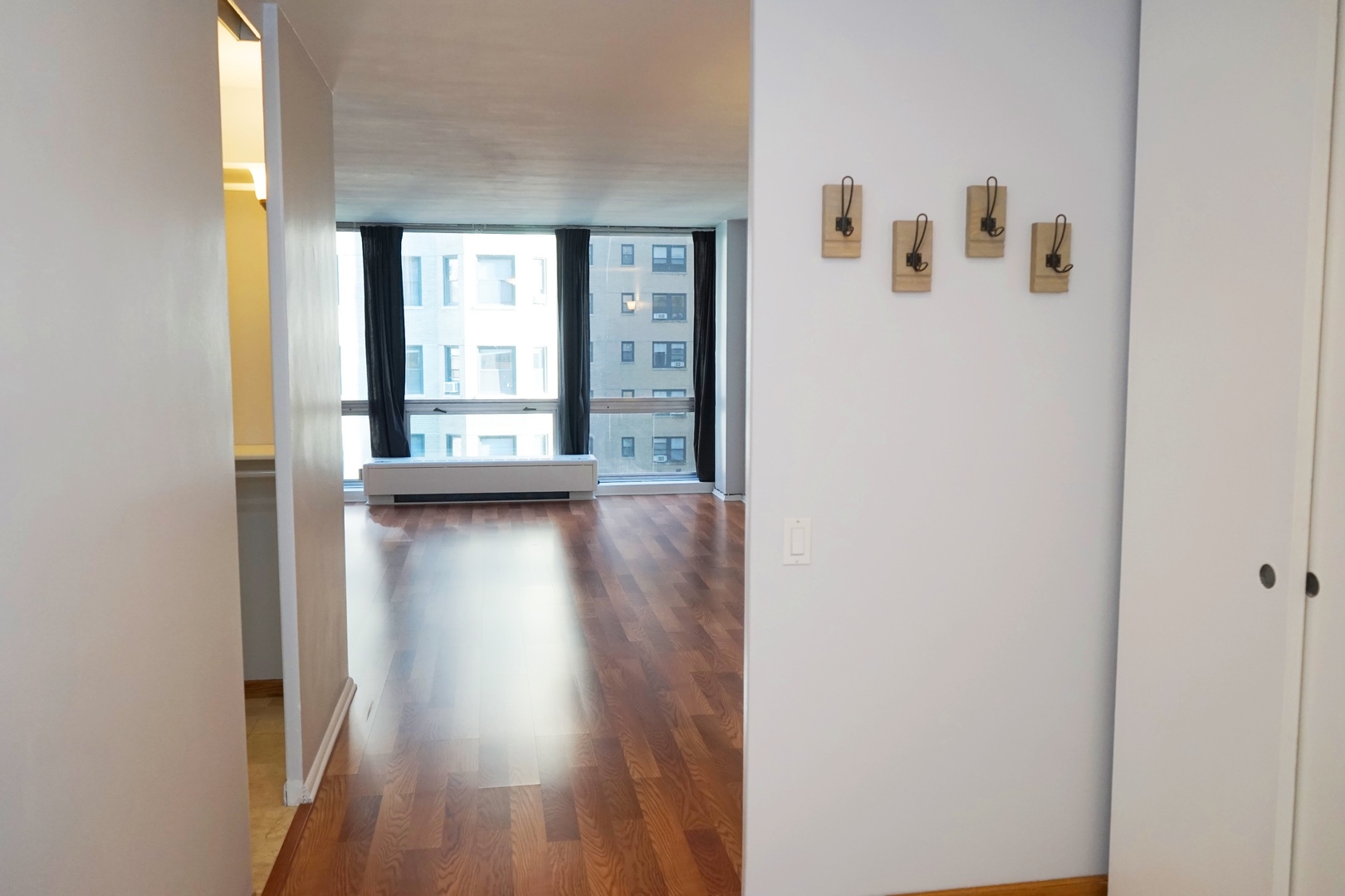 2400 N Lakeview Avenue Unit: 609