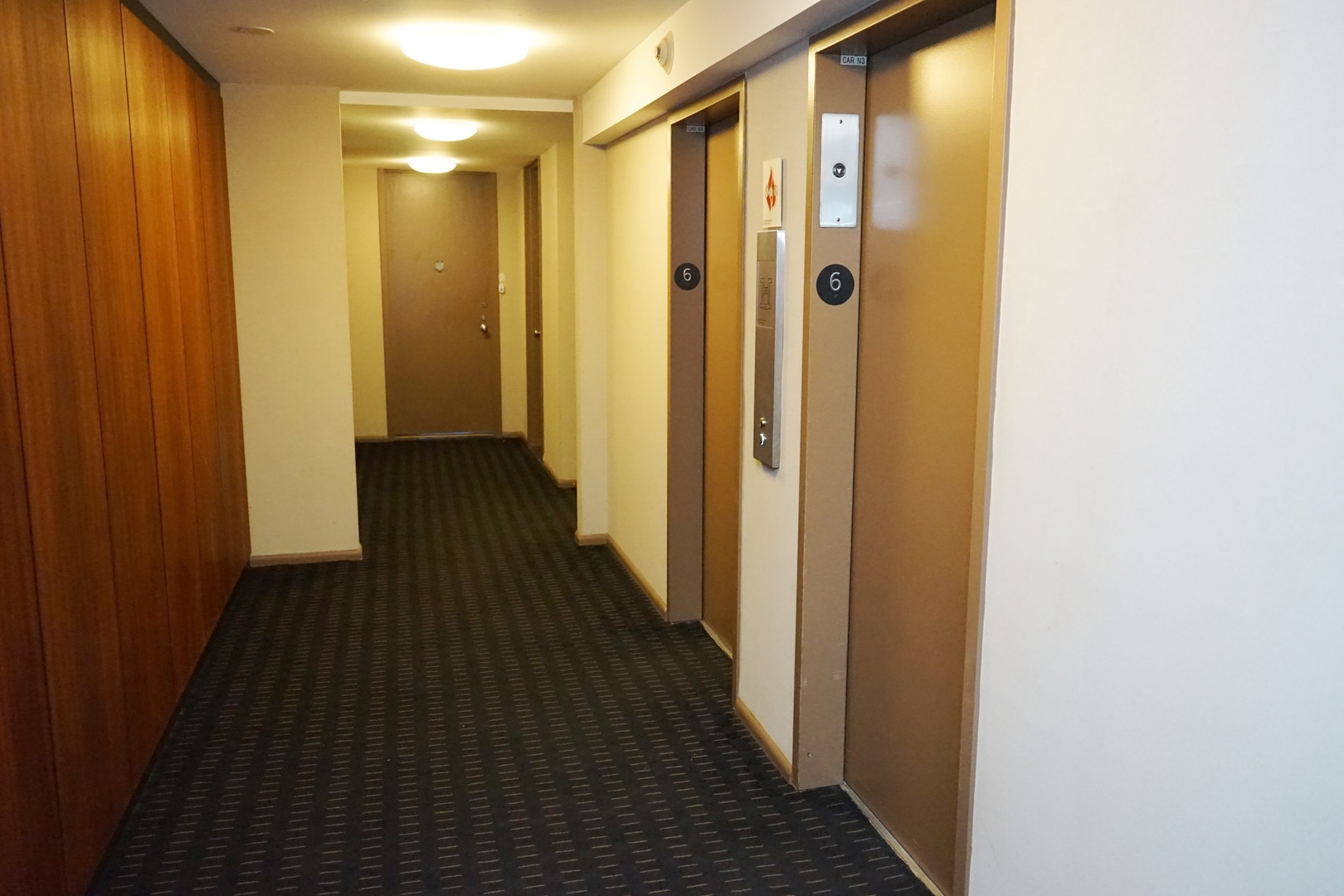 2400 N Lakeview Avenue Unit: 609