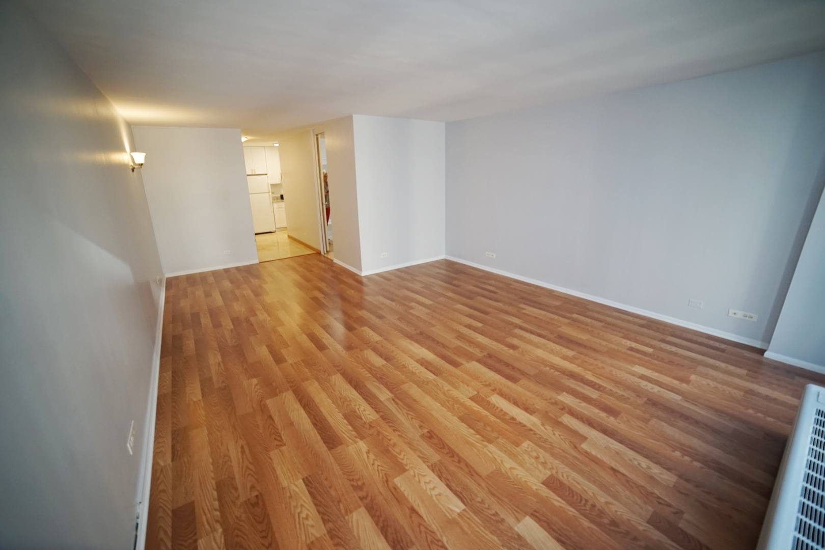 2400 N Lakeview Avenue Unit: 609