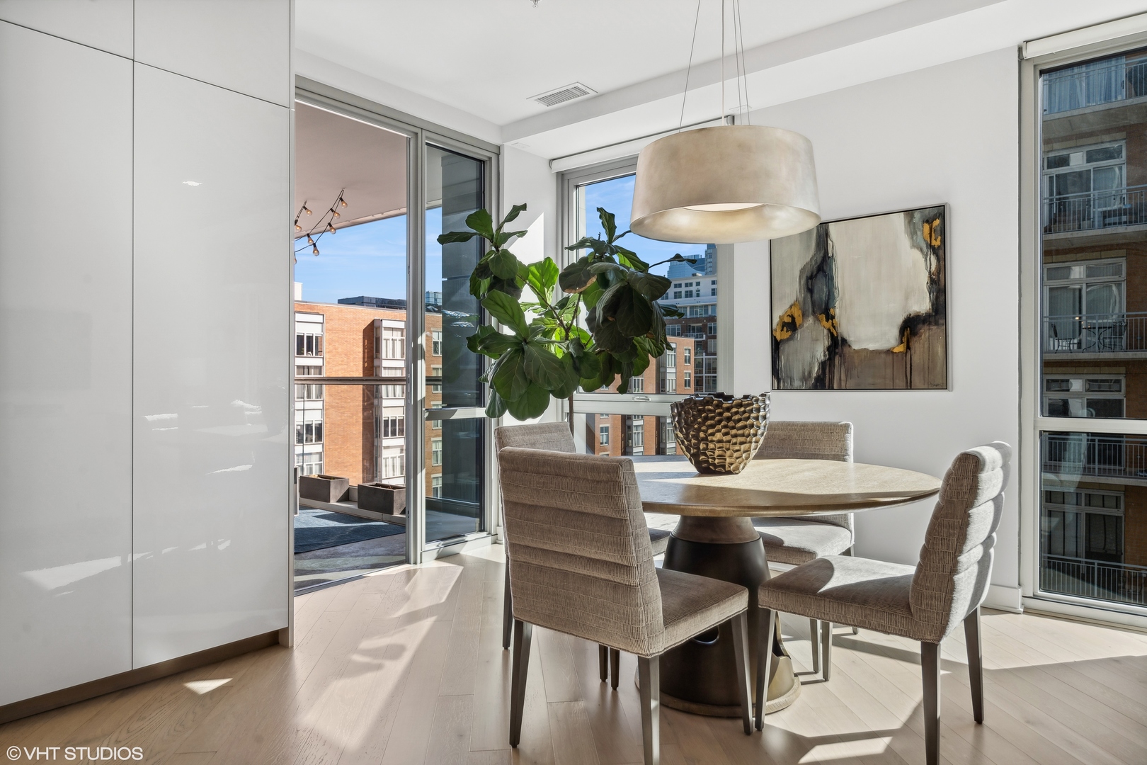 1000 W Monroe Street Unit: 502