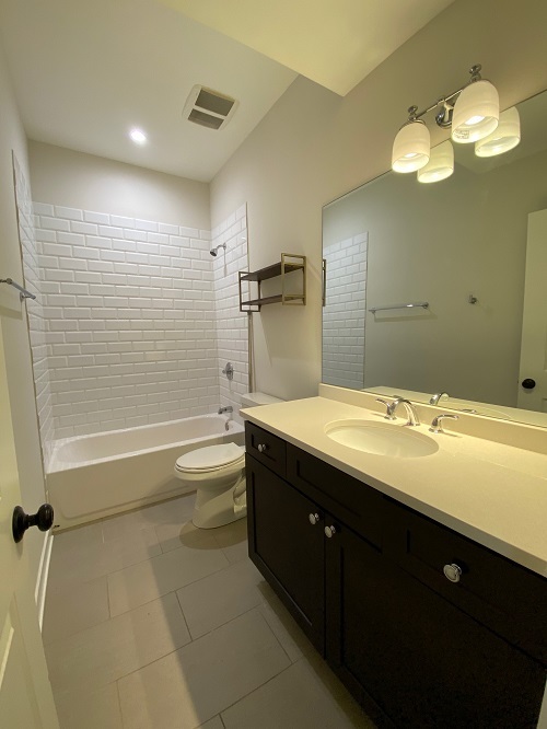 3138 N Seminary Avenue Unit: GDB