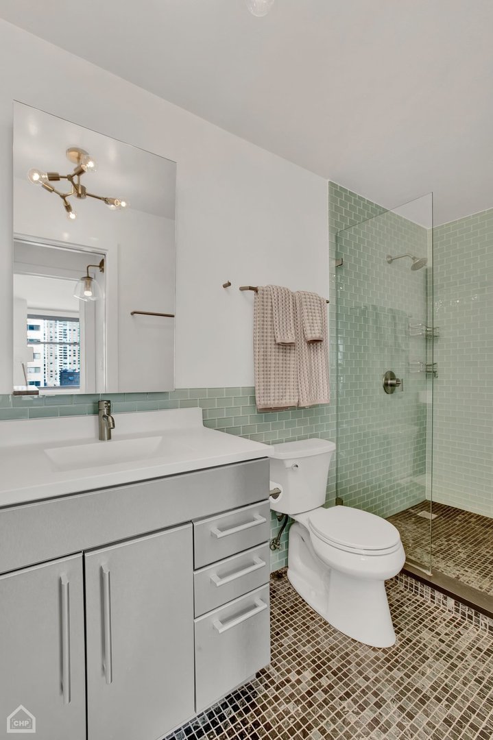 30 E Elm Street Unit: 10A