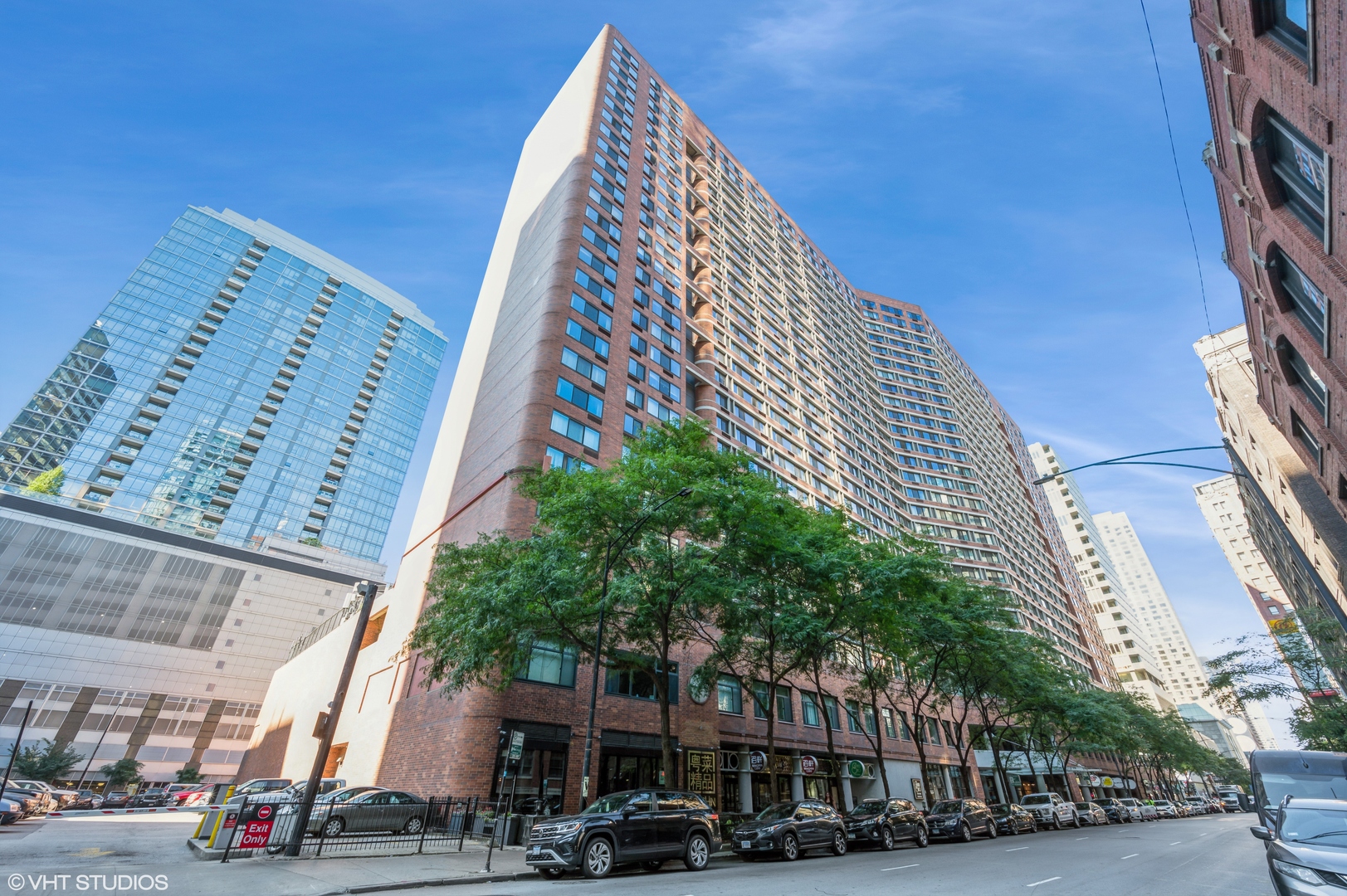 211 E OHIO Street Unit: 2323