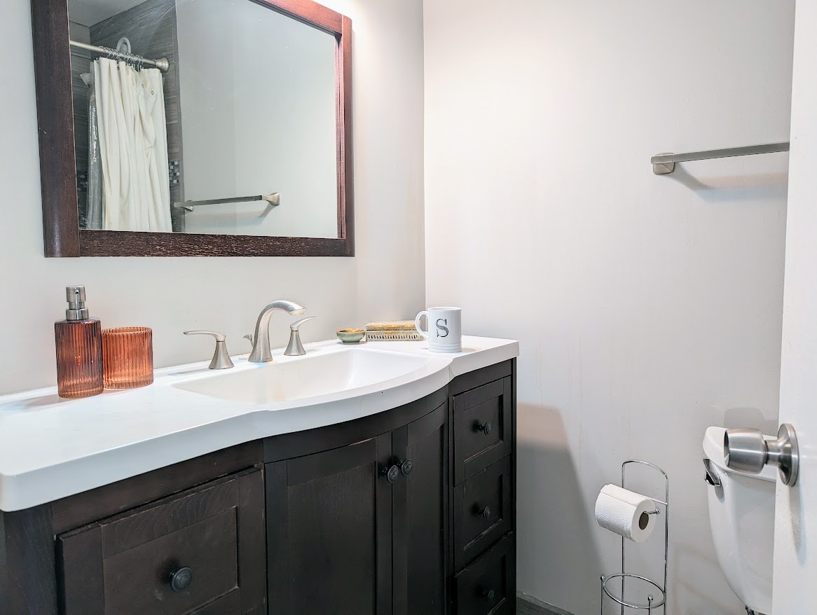 211 E OHIO Street Unit: 2323