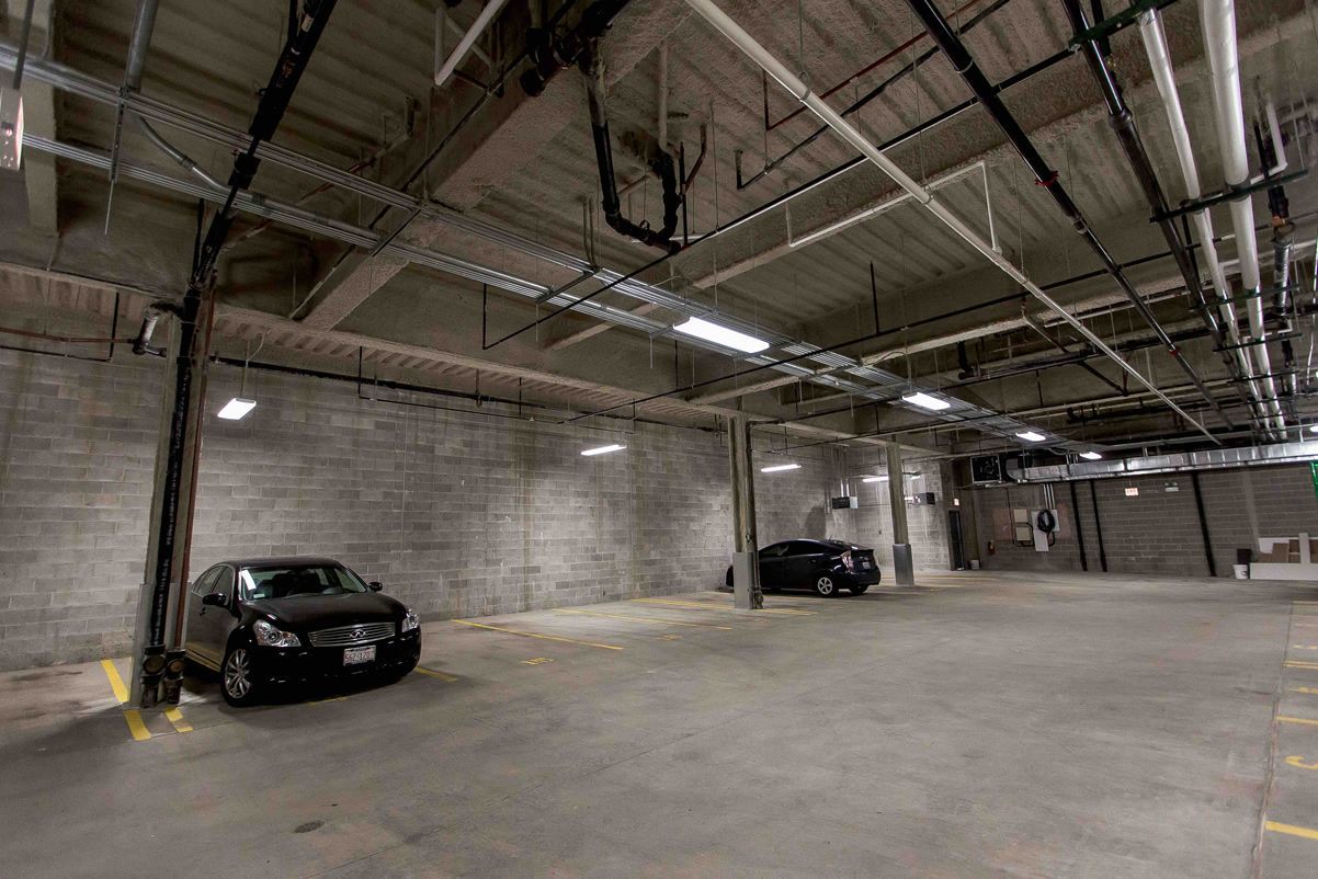 1545 W North Avenue Unit: 404