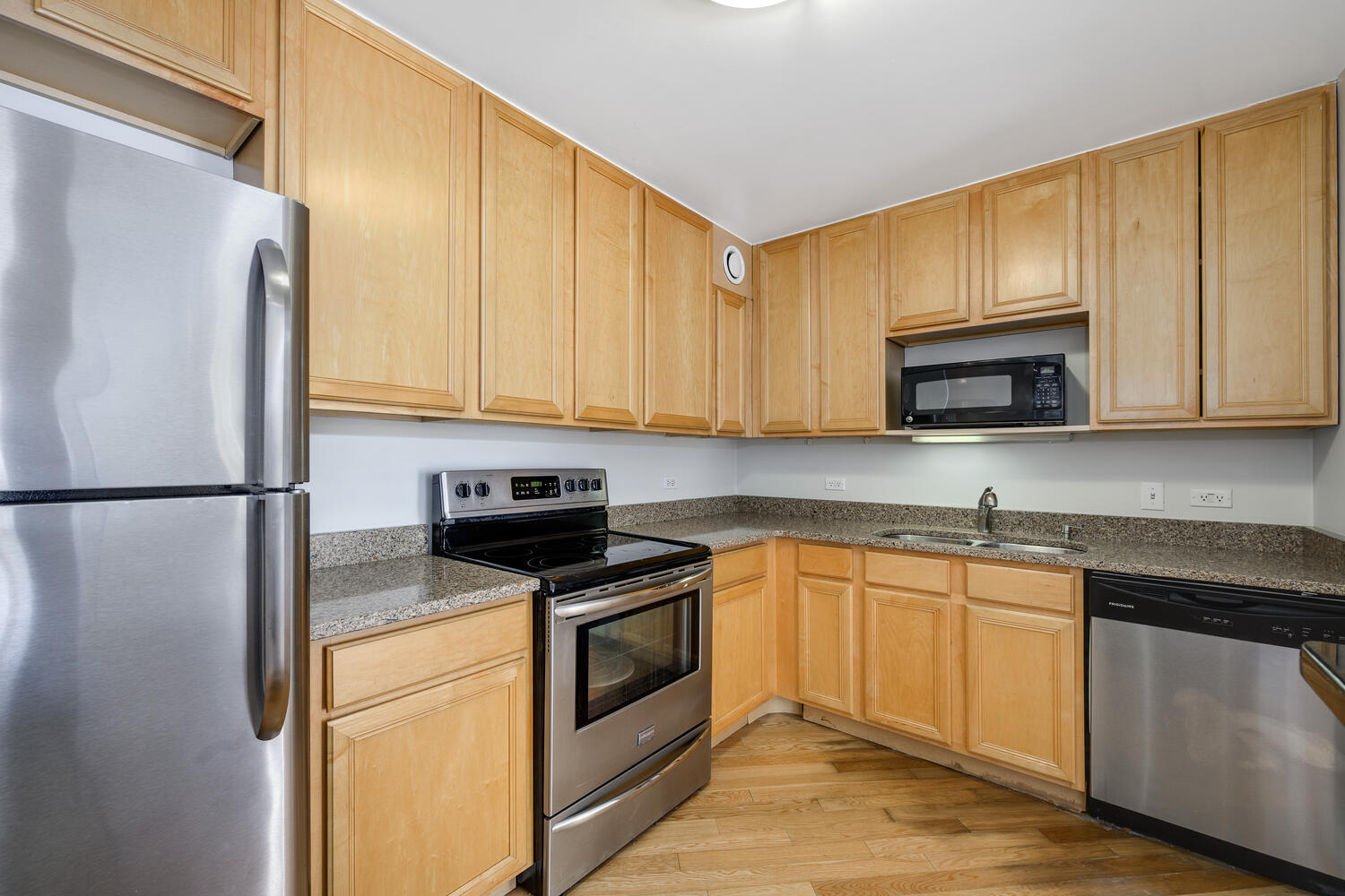 70 W HURON Street Unit: 1906