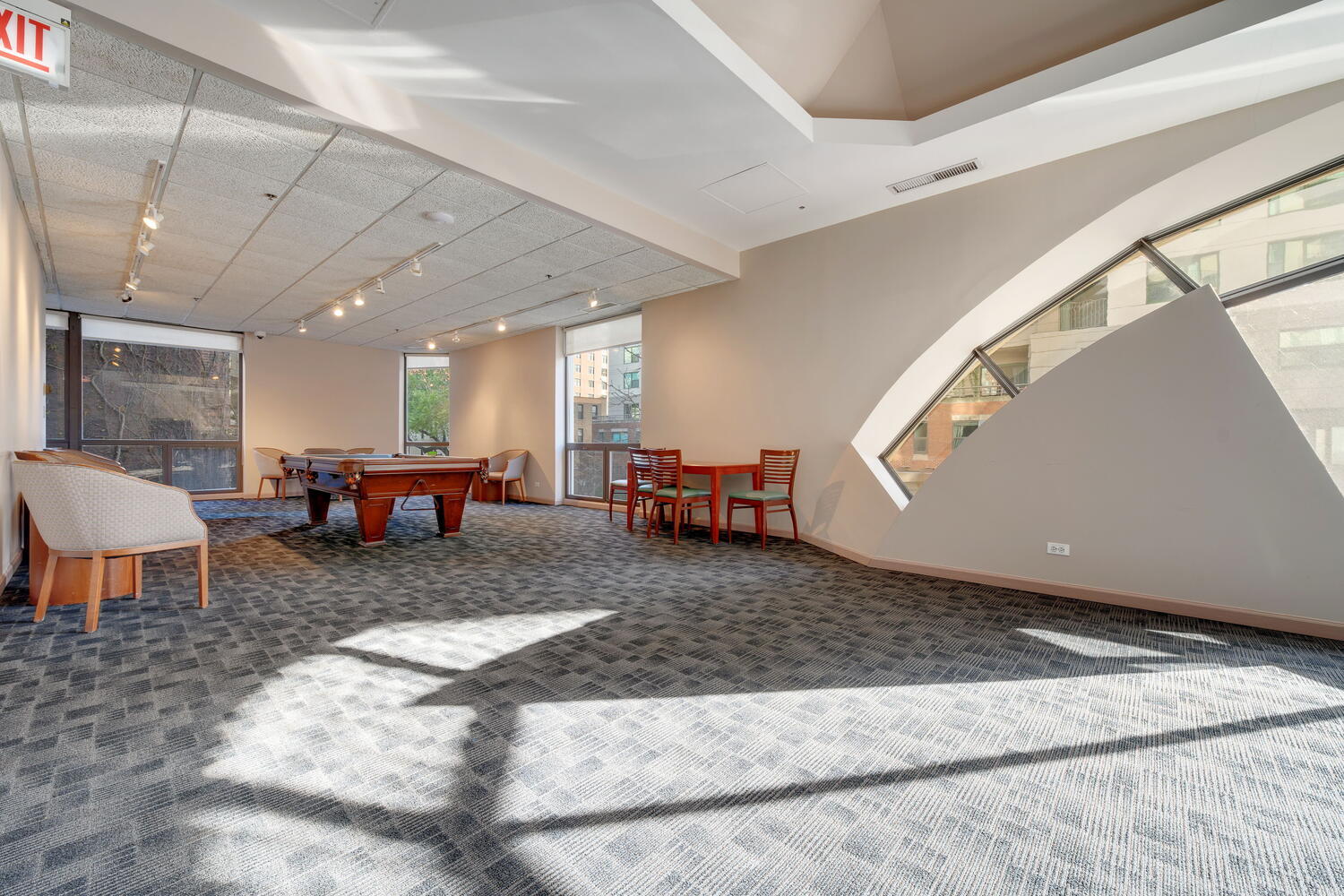 70 W HURON Street Unit: 1906