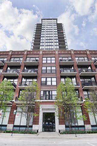 210 S Desplaines Street Unit: 2109