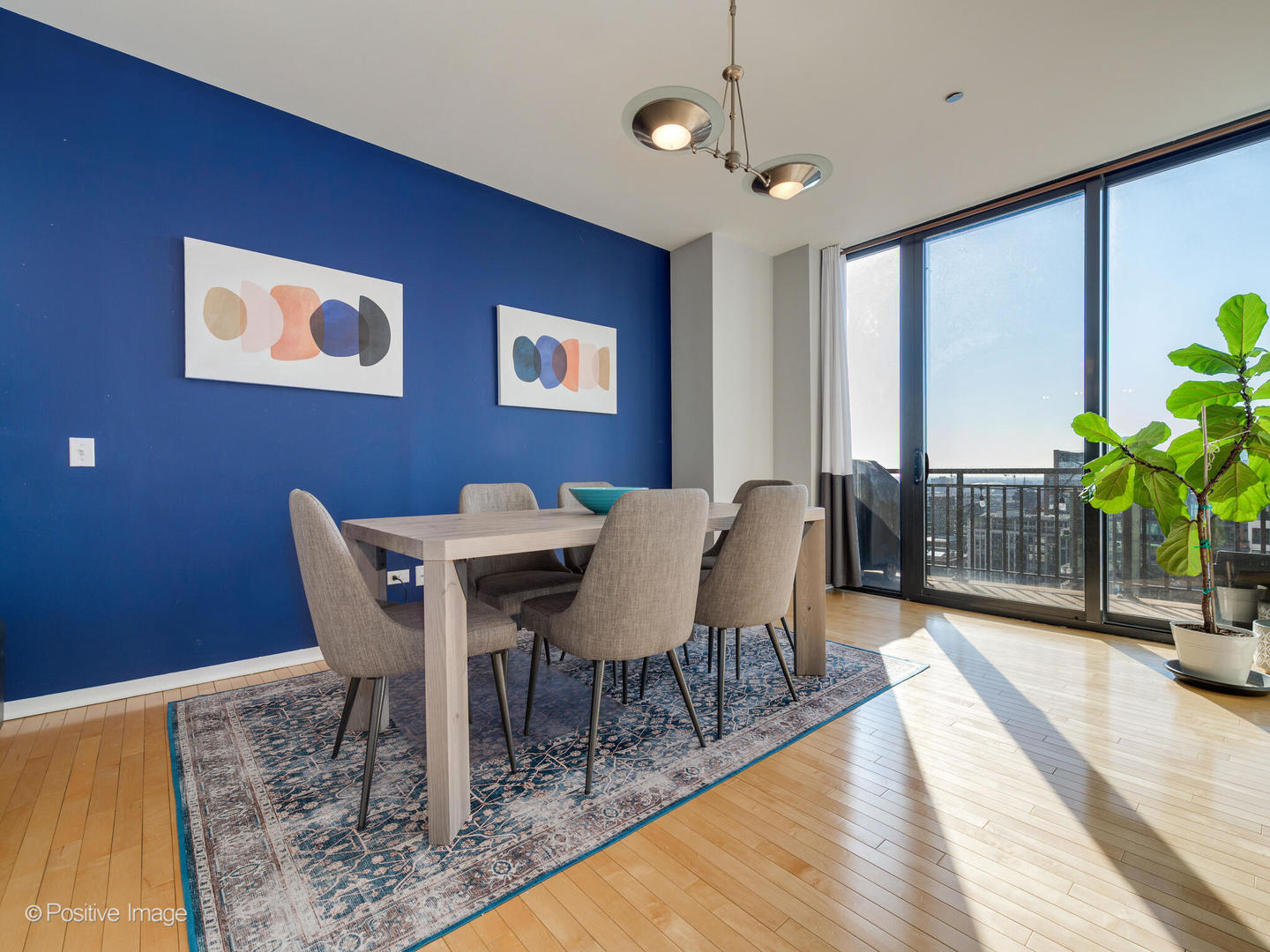 330 N JEFFERSON Street Unit: 2305