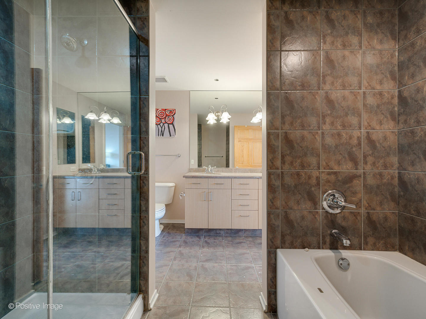 330 N JEFFERSON Street Unit: 2305