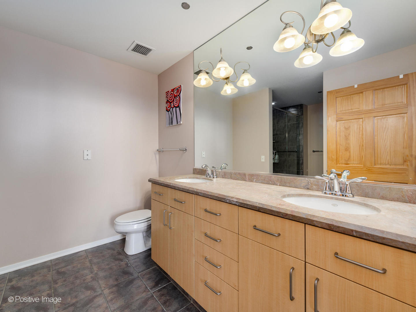 330 N JEFFERSON Street Unit: 2305