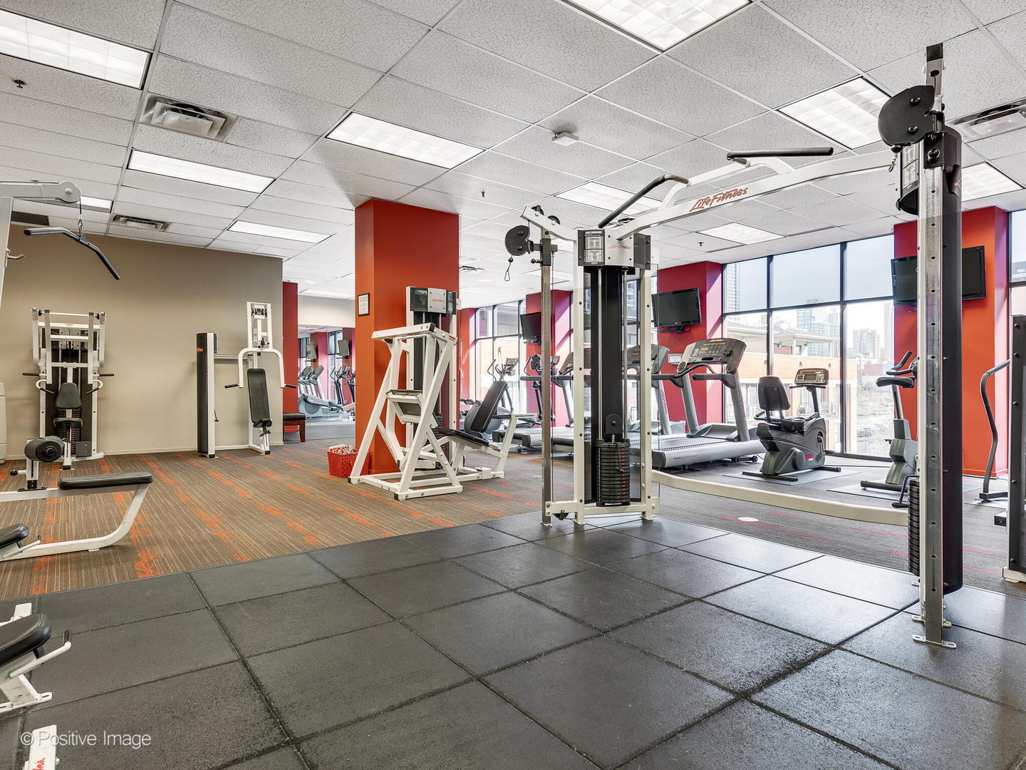 330 N JEFFERSON Street Unit: 2305