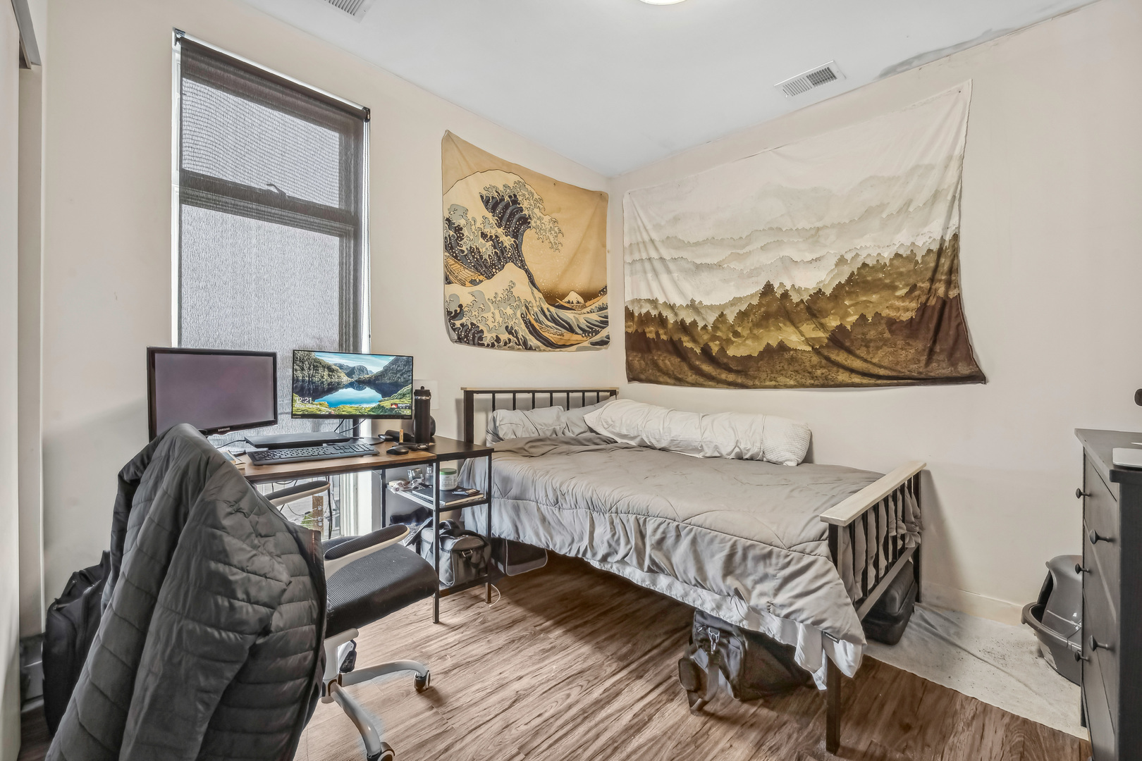 1045 W Cornelia Avenue Unit: 502