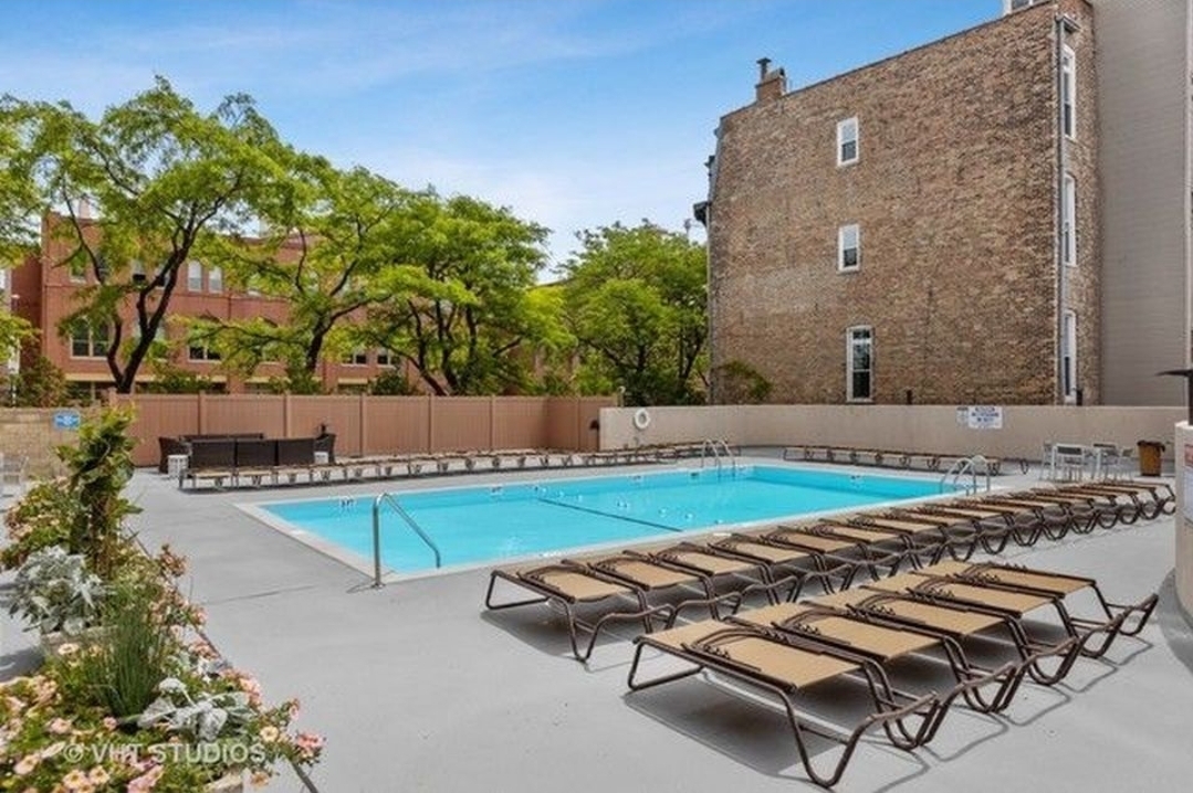1660 N LaSalle Drive Unit: 1304