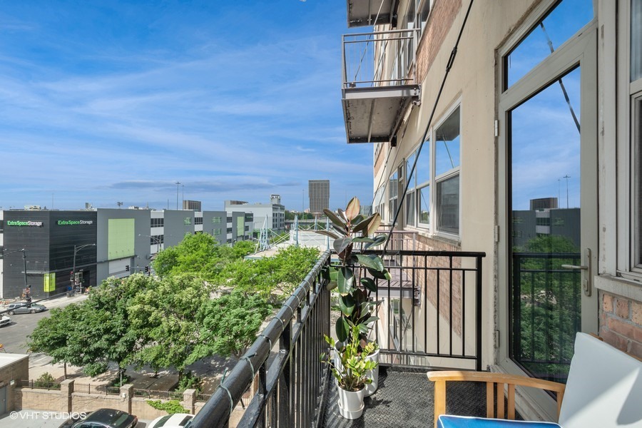 500 S Clinton Street Unit: 426