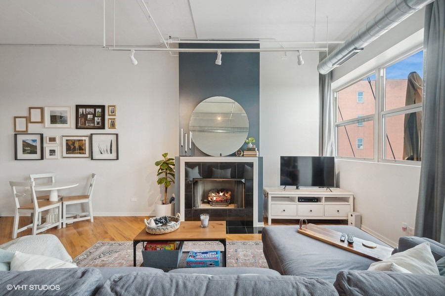 500 S Clinton Street Unit: 426