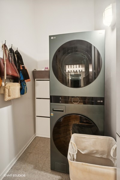 500 S Clinton Street Unit: 426