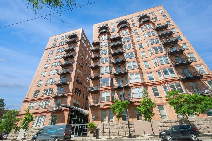 500 S Clinton Street Unit: 426
