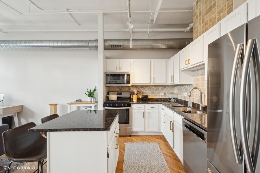 500 S Clinton Street Unit: 426