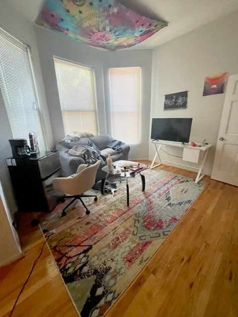 2835 N Racine Avenue Unit: 2F
