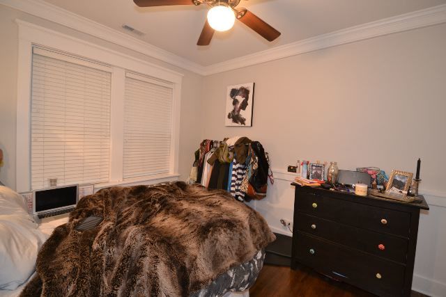 1406 W Cornelia Avenue Unit: 2