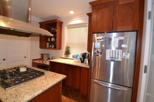 1406 W Cornelia Avenue Unit: 2