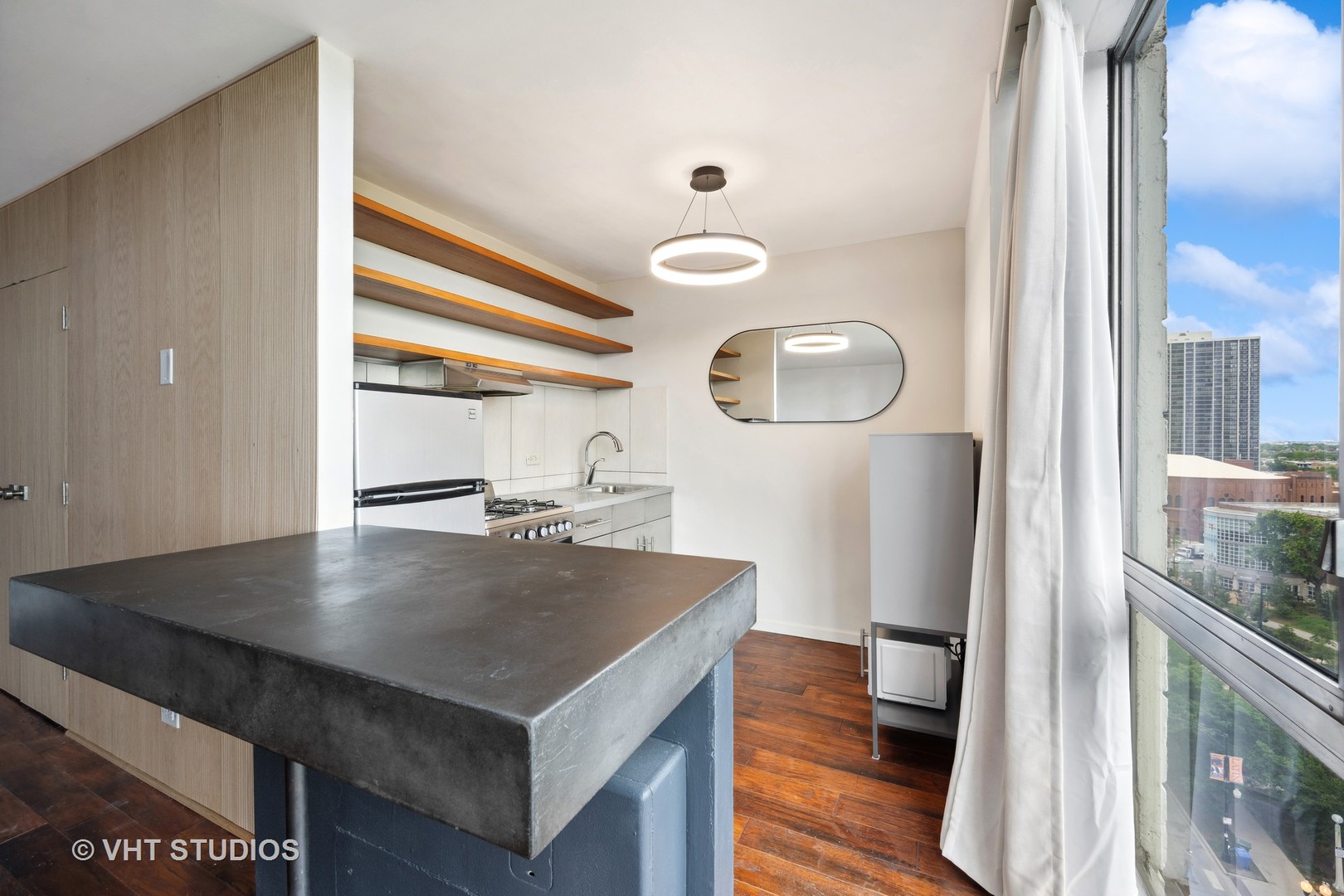 1555 N Dearborn Parkway Unit: 11B