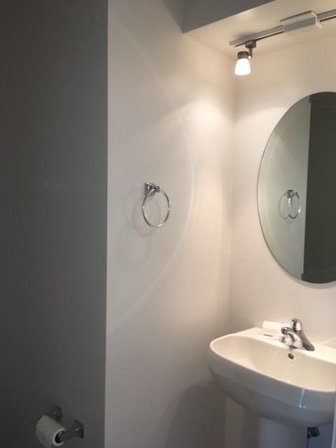 657 W Fulton Street Unit: 403
