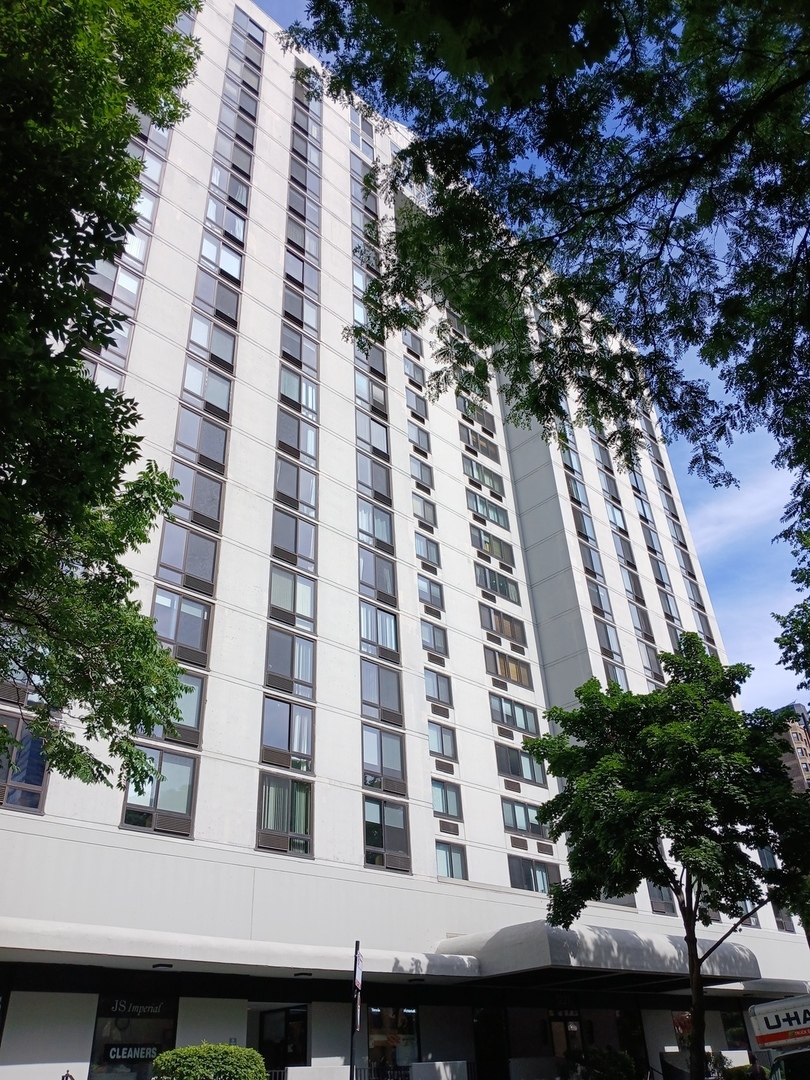 1221 N Dearborn Street Unit: 601N