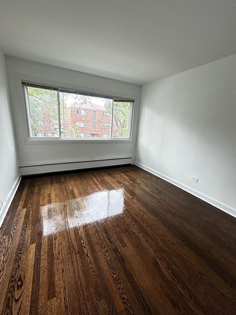 6002 N Winthrop Avenue Unit: 101