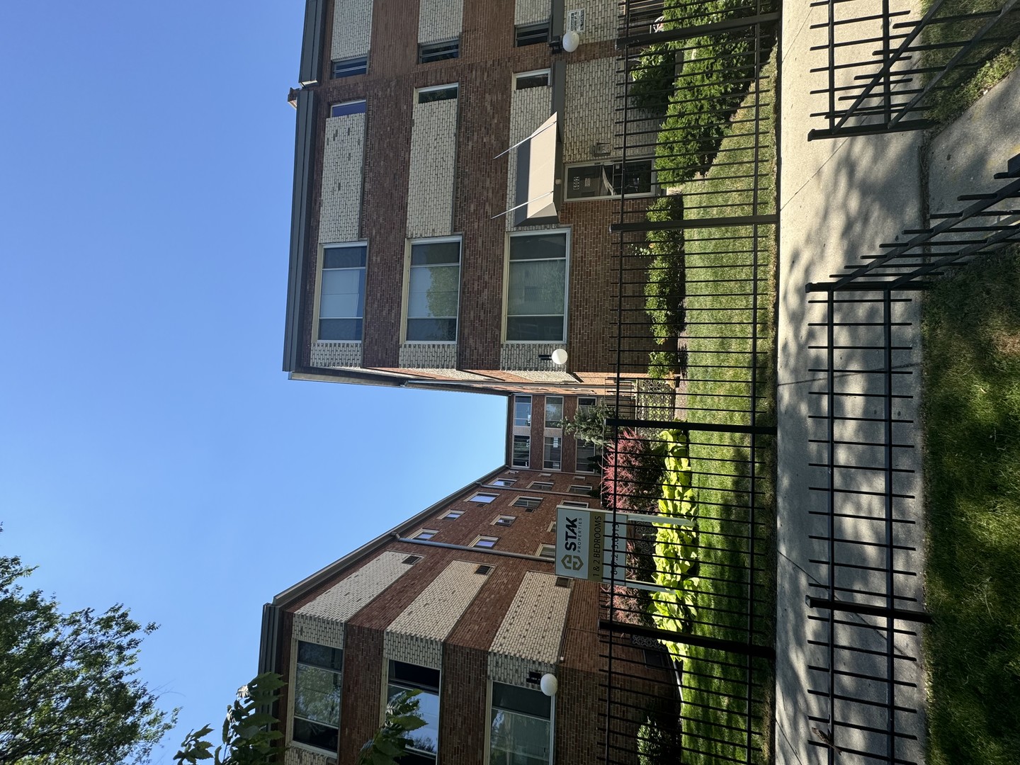 6002 N Winthrop Avenue Unit: 101
