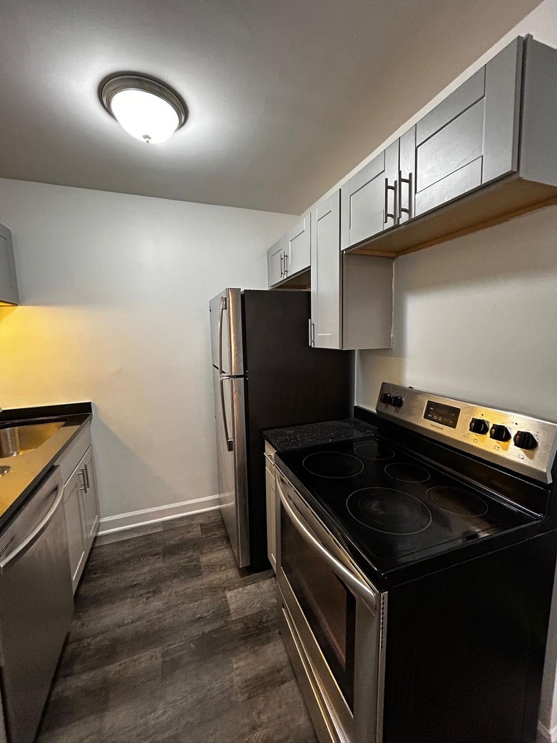 6002 N Winthrop Avenue Unit: 101