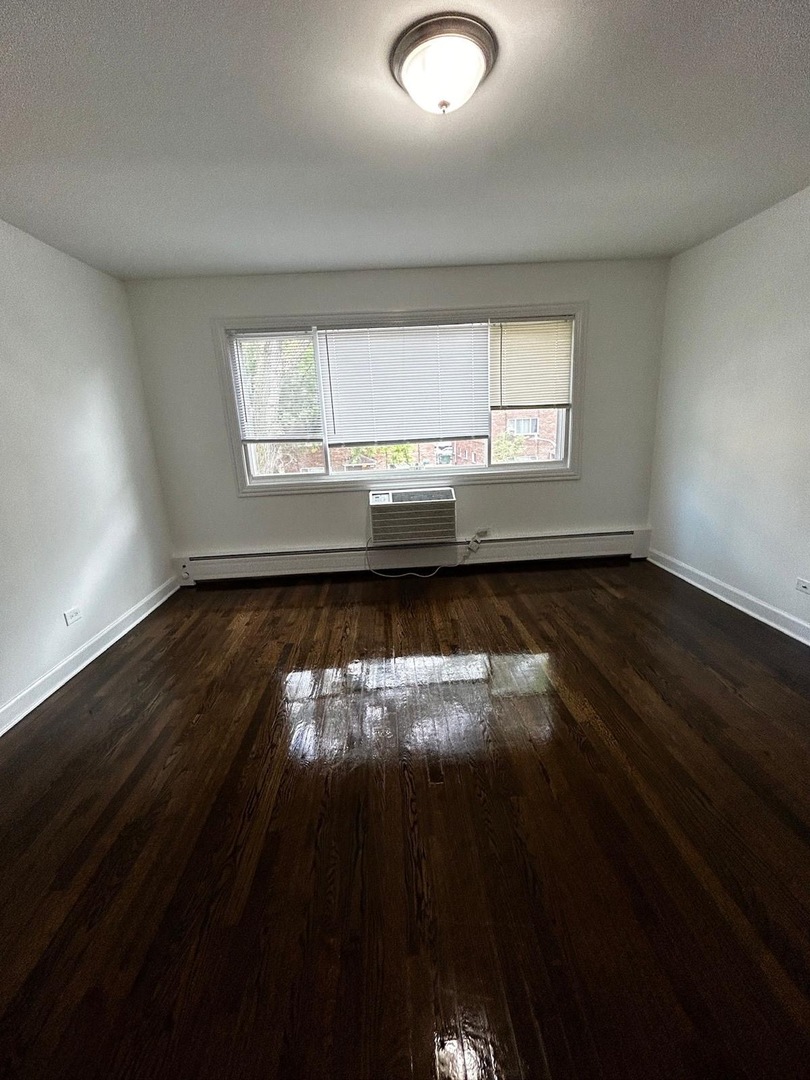 6002 N Winthrop Avenue Unit: 101