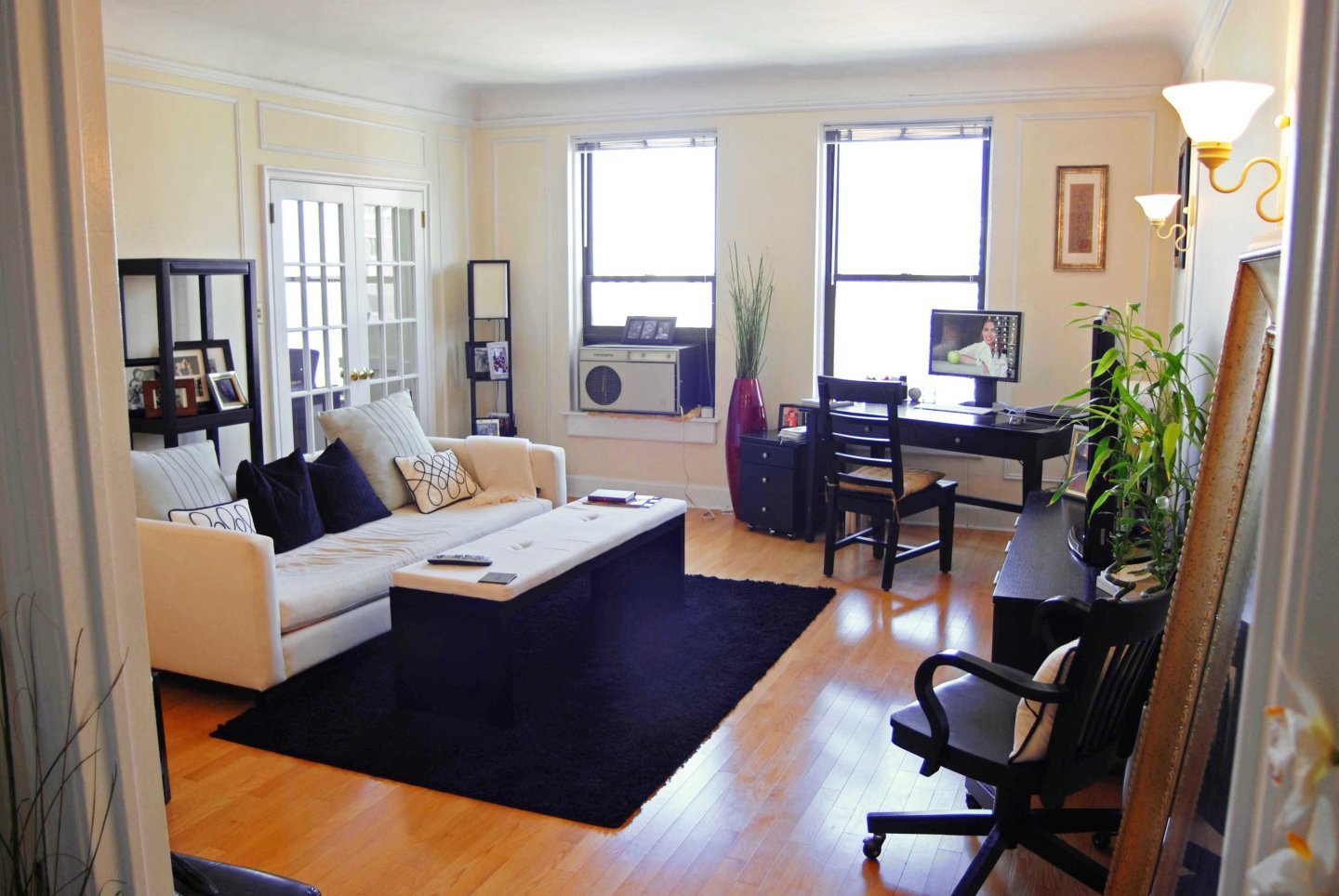 10 W Elm Street Unit: 806