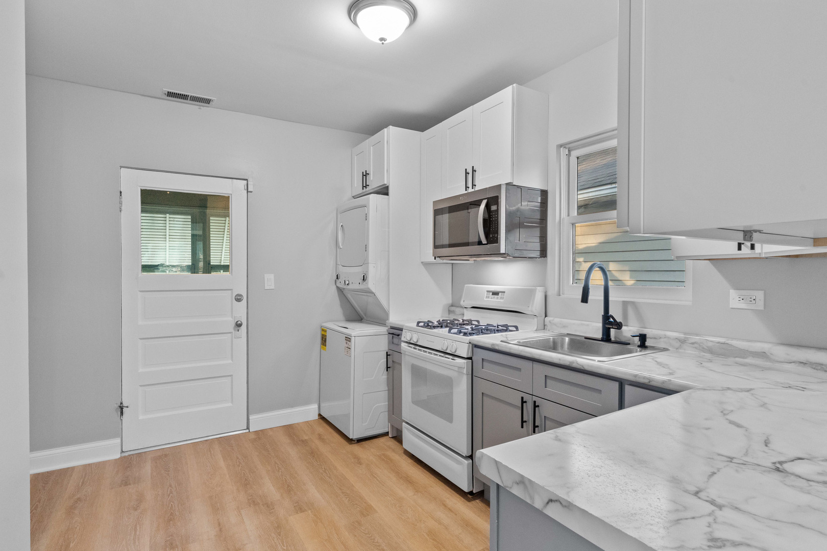 4814 N Kentucky Avenue Unit: 2