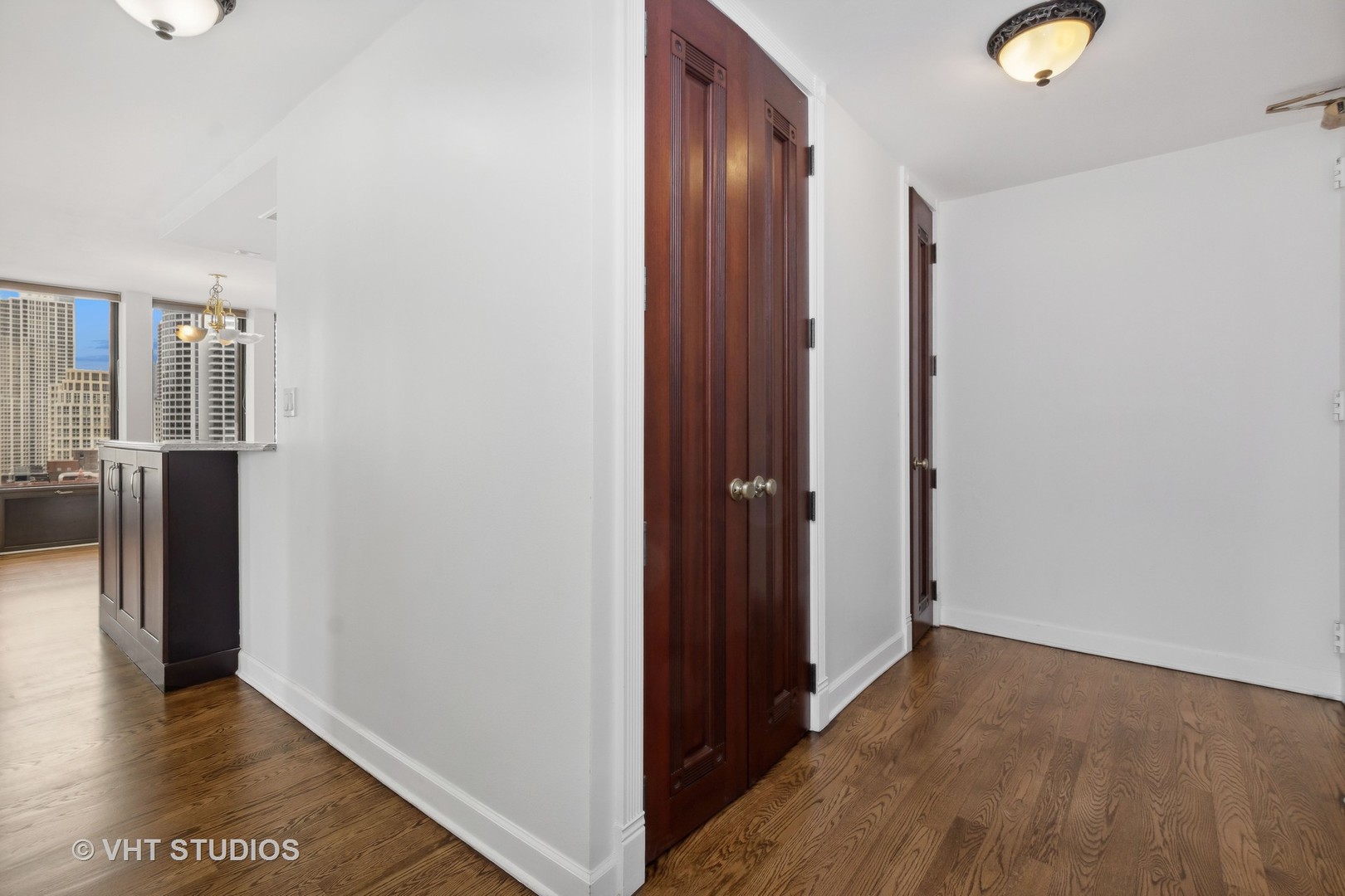 100 E Walton Street Unit: 32D