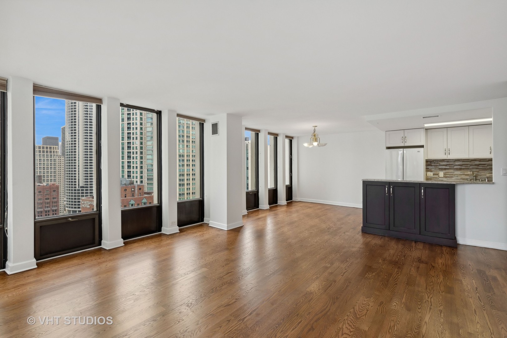 100 E Walton Street Unit: 32D