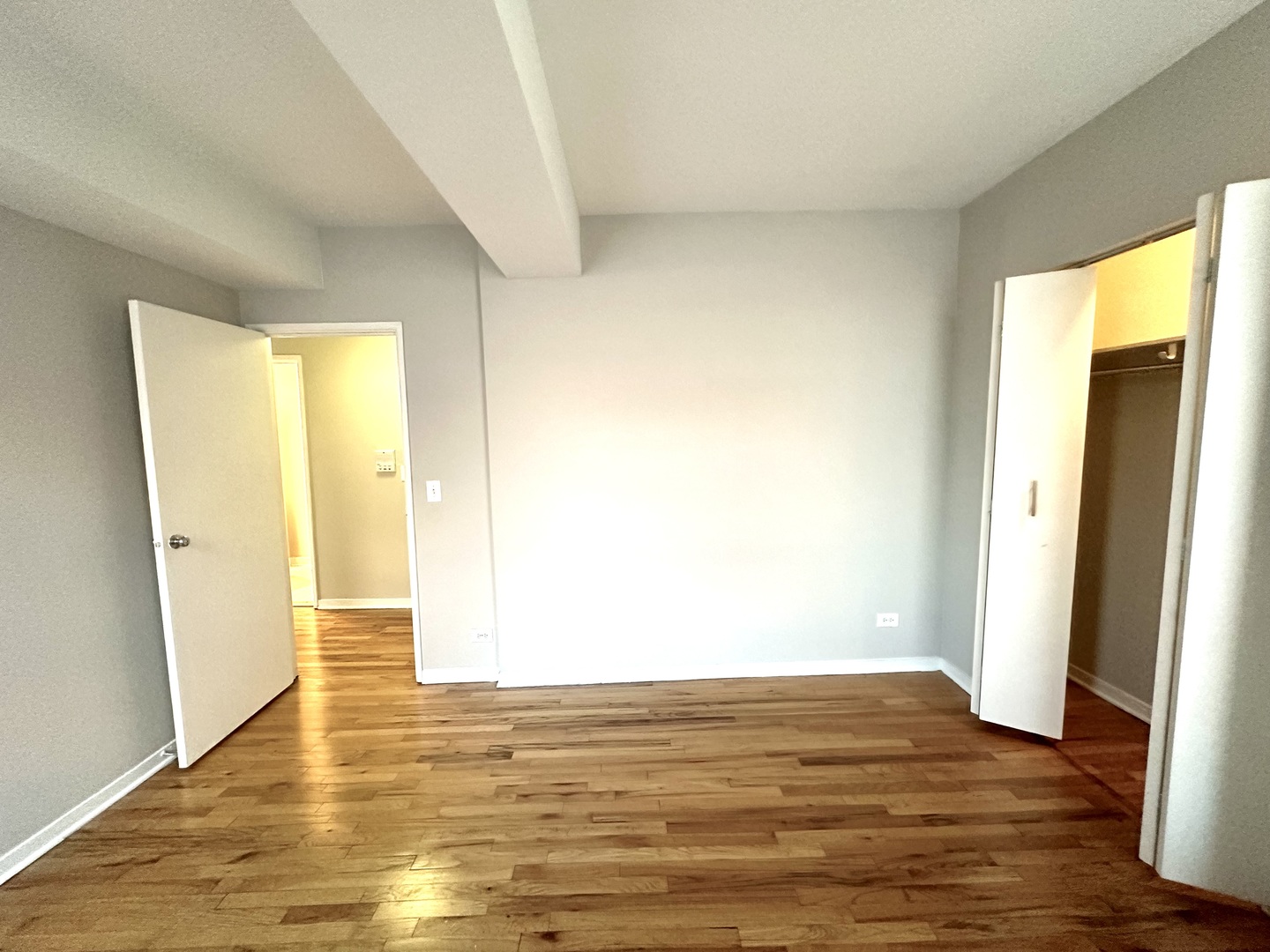 2302 N Clark Street Unit: 4E