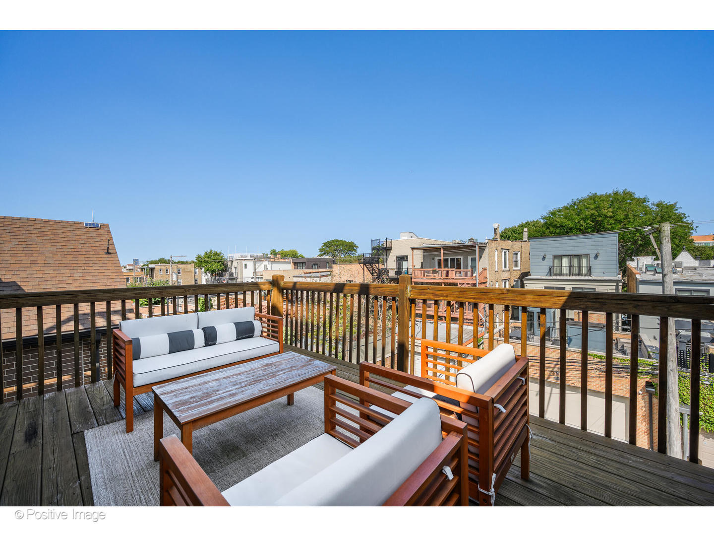 3625 N Lakewood Avenue Unit: 3N