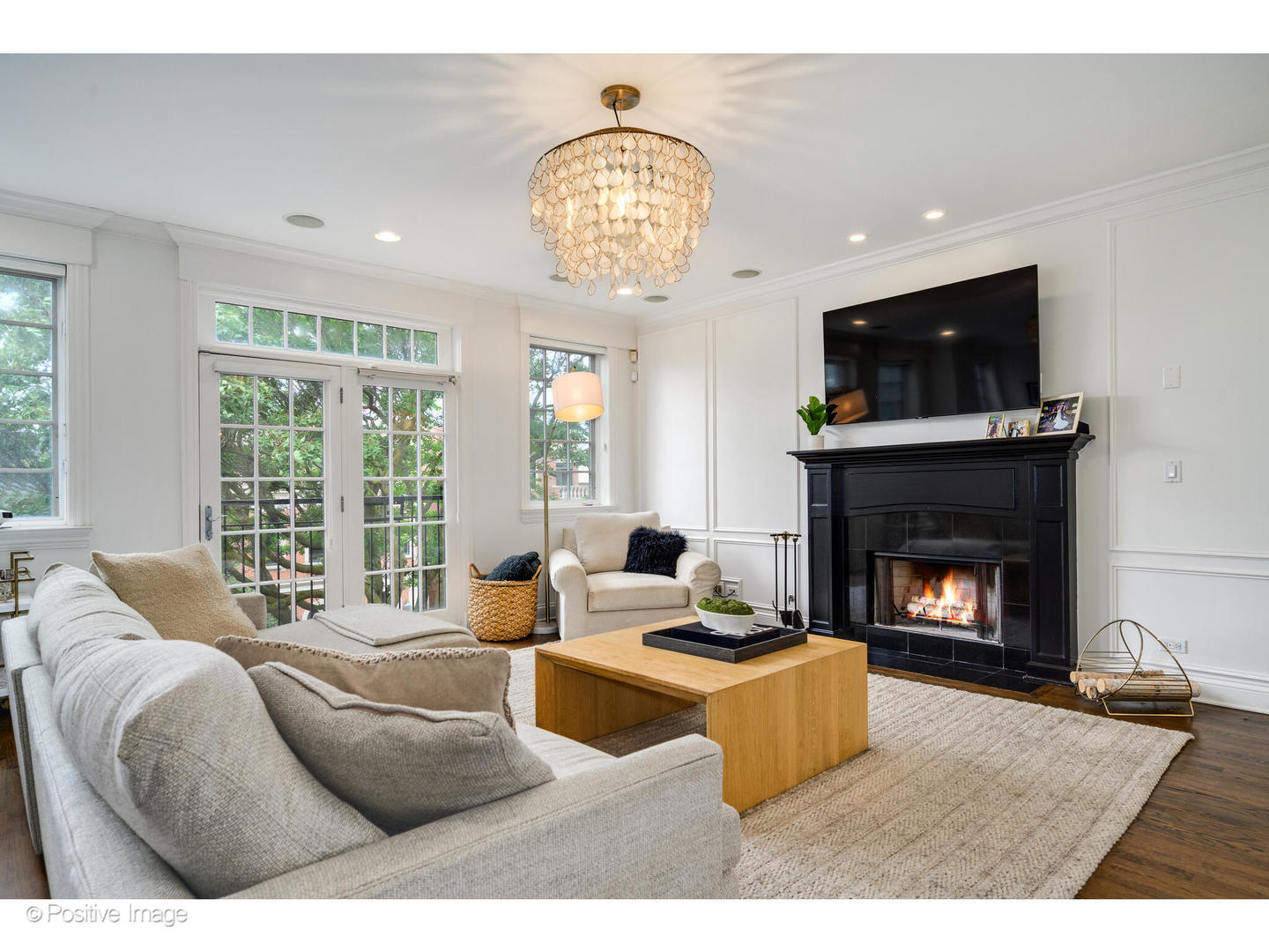 3625 N Lakewood Avenue Unit: 3N