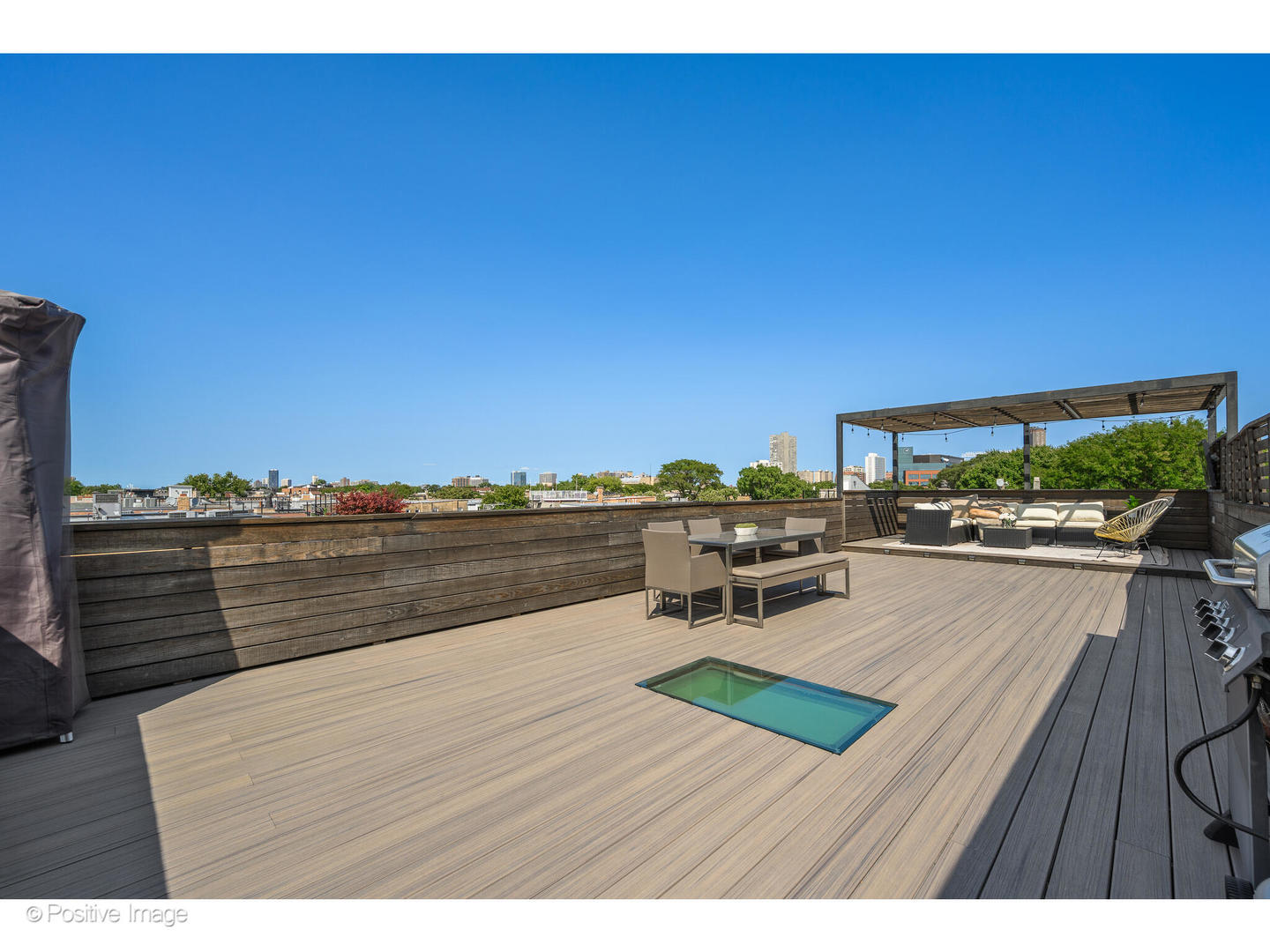 3625 N Lakewood Avenue Unit: 3N