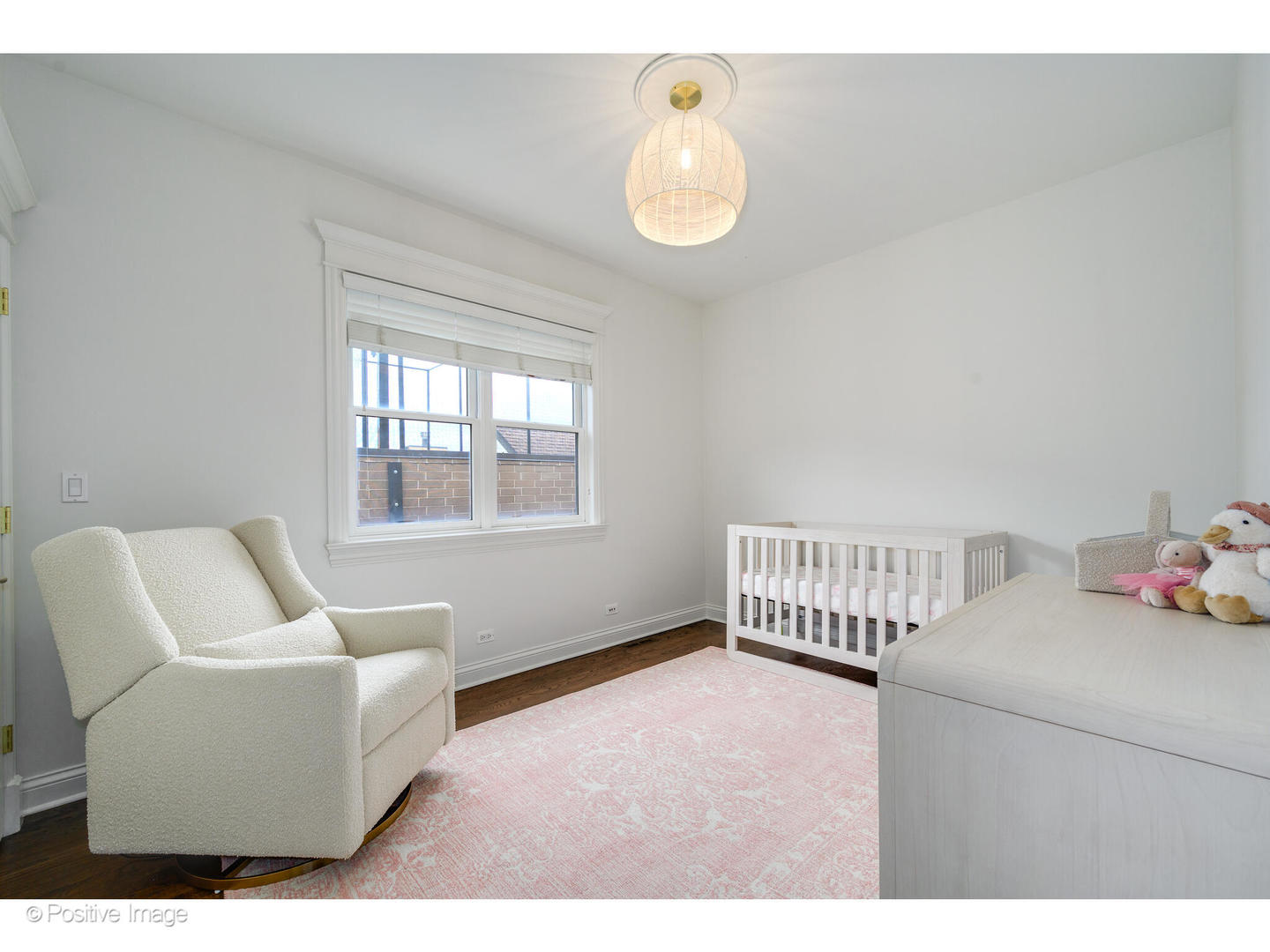 3625 N Lakewood Avenue Unit: 3N