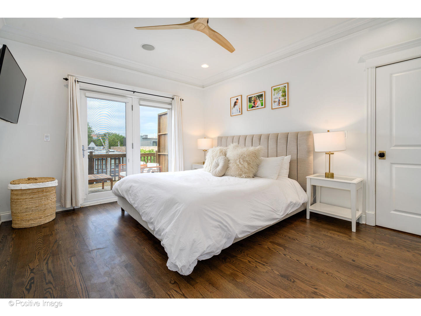 3625 N Lakewood Avenue Unit: 3N