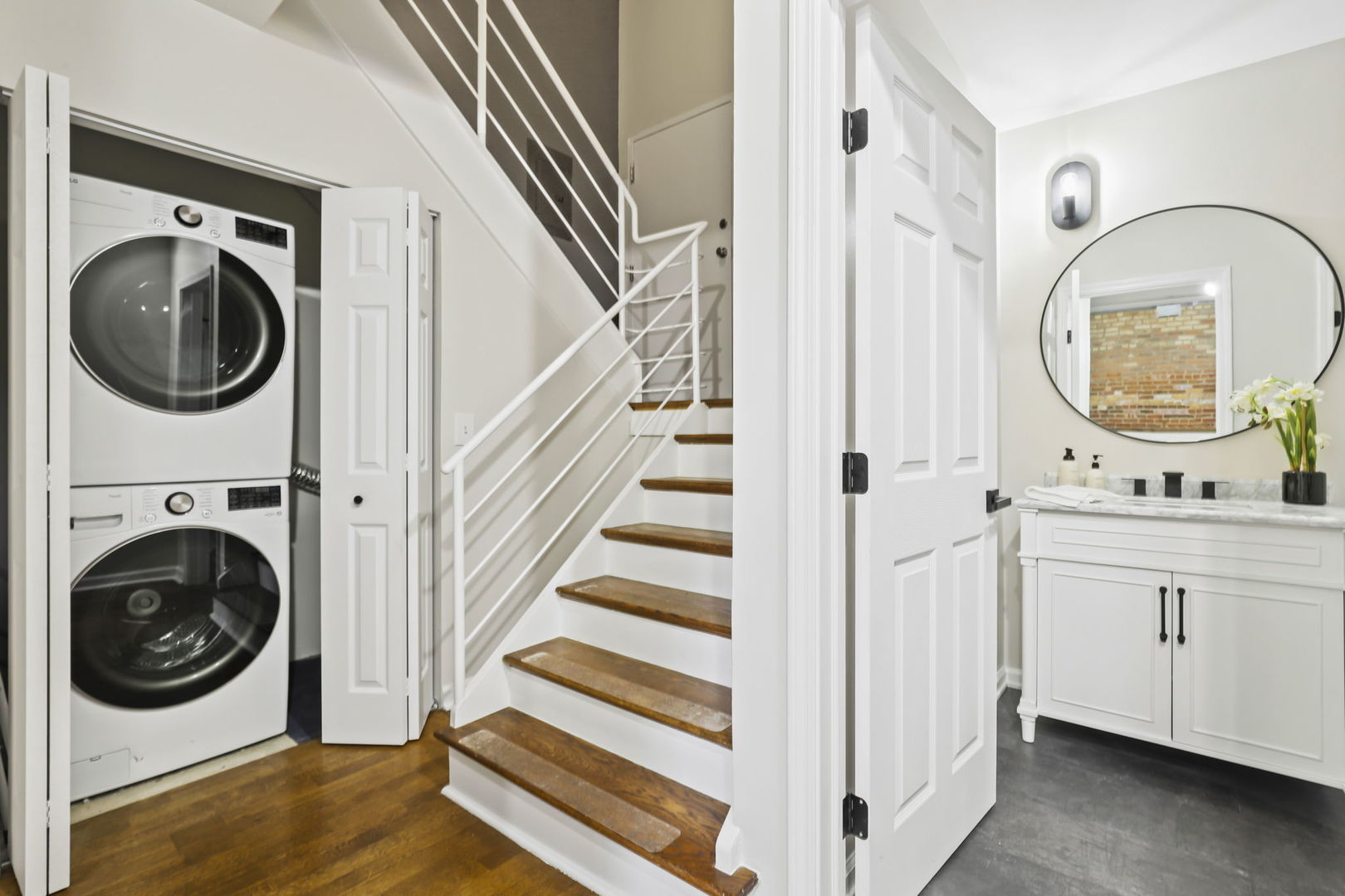 2101 W RICE Street Unit: 101