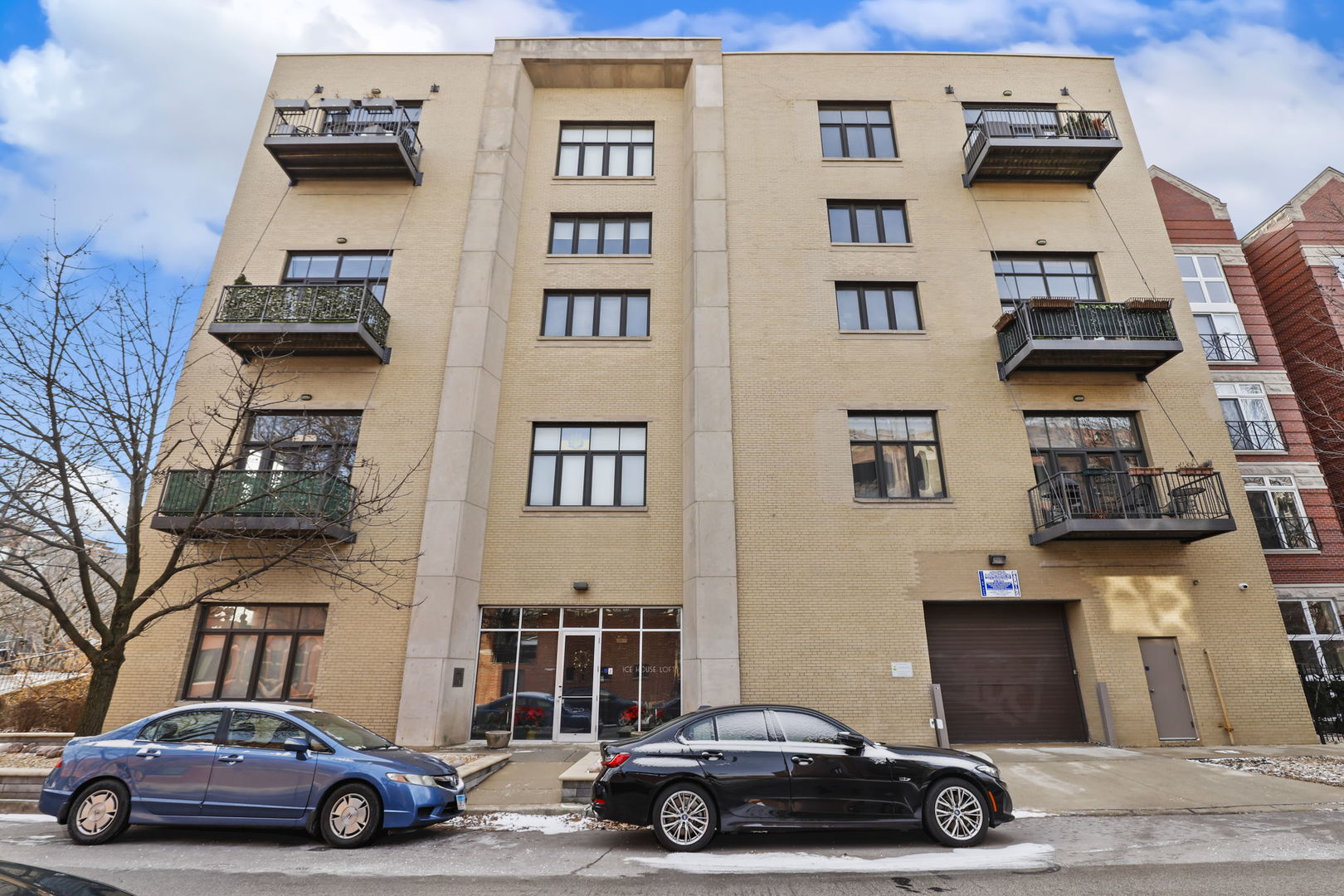 2101 W RICE Street Unit: 101